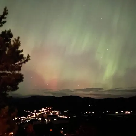 Nyaraló Til Alle Arstider, Fantastisk Utsikt, Badstue, Ski Ski Ut, Tur- Og Bademuligheter, Golf, Fiske